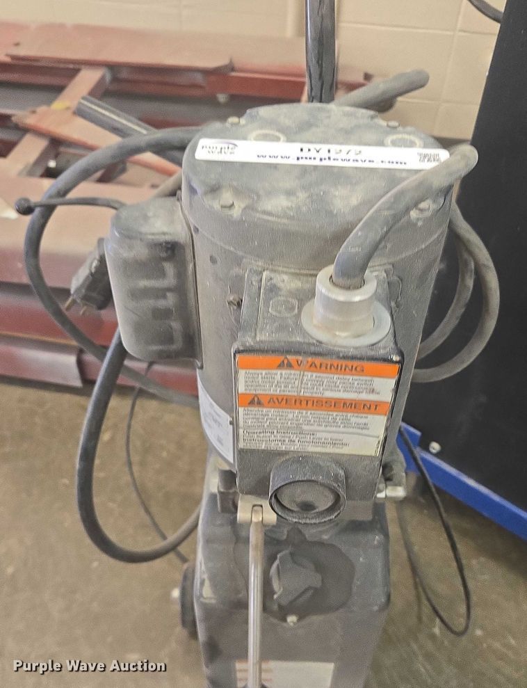 image for item DY1272 MAC Tools LFMR6 automotive lift