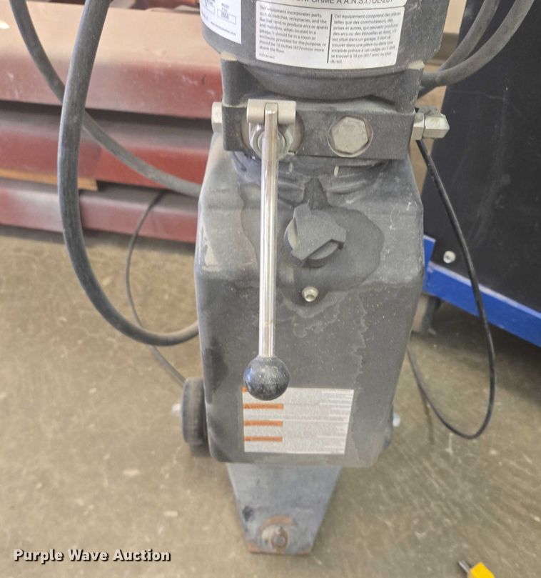 image for item DY1272 MAC Tools LFMR6 automotive lift