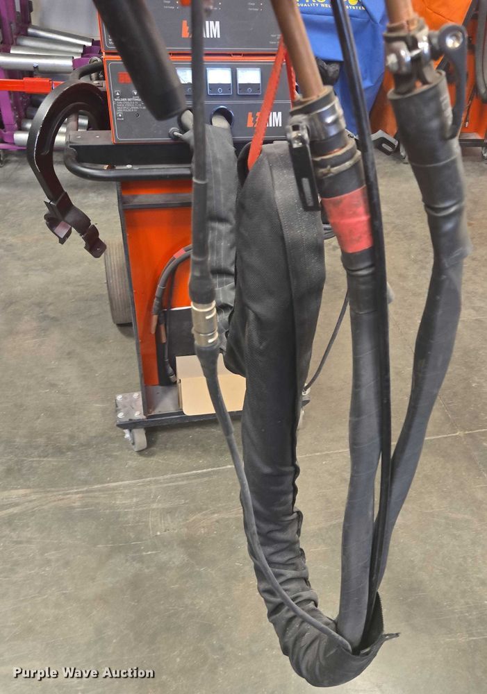 image for item DY1275 2016 AIM C-1000 welder