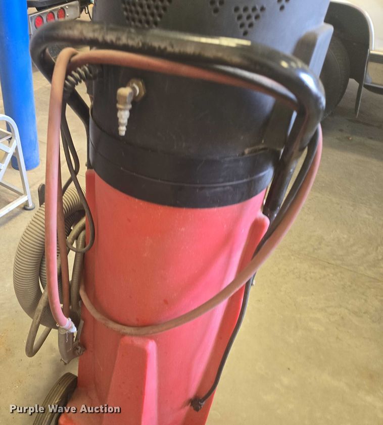 image for item DY1277 Snap On sand blasters