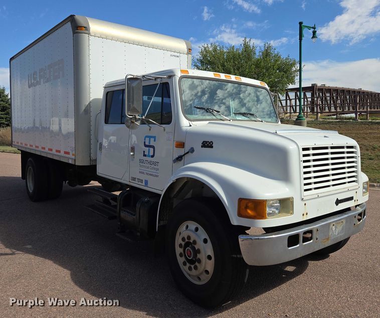 image for item DY1279 1997 International 4700 Crew Cab box truck