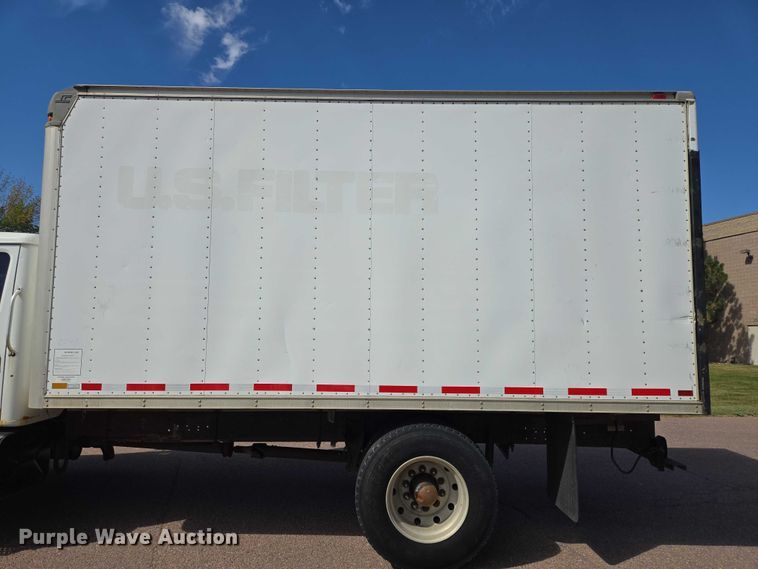 image for item DY1279 1997 International 4700 Crew Cab box truck