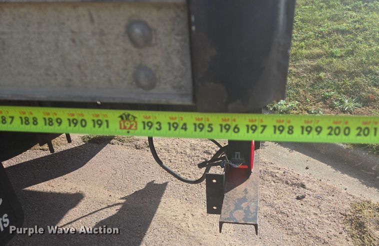 image for item DY1279 1997 International 4700 Crew Cab box truck