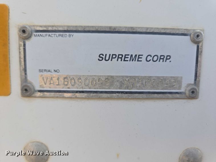 image for item DY1279 1997 International 4700 Crew Cab box truck