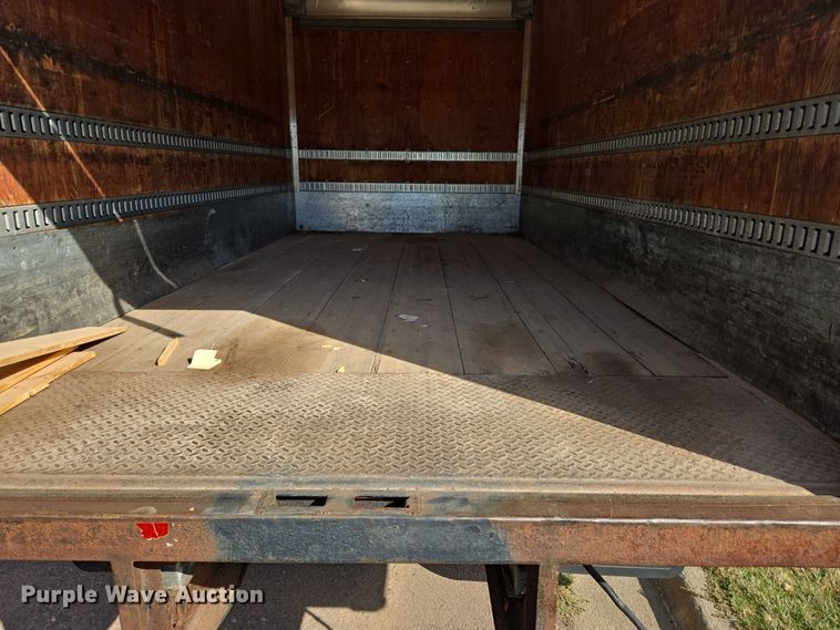 image for item DY1279 1997 International 4700 Crew Cab box truck