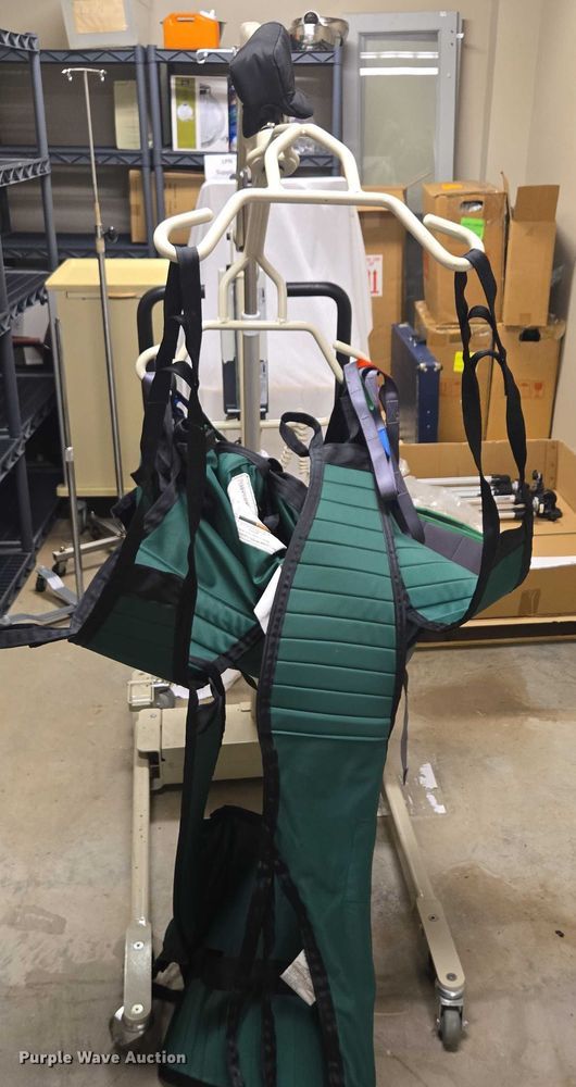 image for item DY1281 Linak Hoyer patient transfer lift