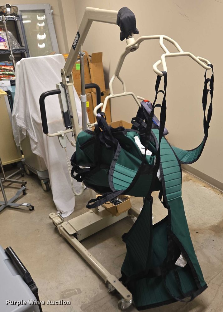 image for item DY1281 Linak Hoyer patient transfer lift