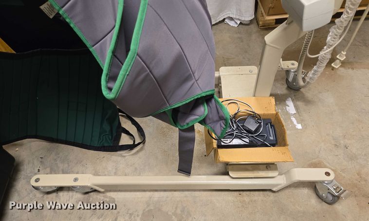 image for item DY1281 Linak Hoyer patient transfer lift