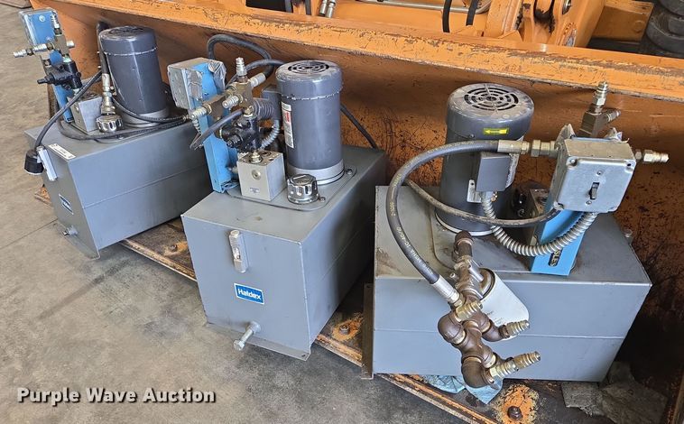 image for item DY1282 (3) Haldex hydraulic tanks