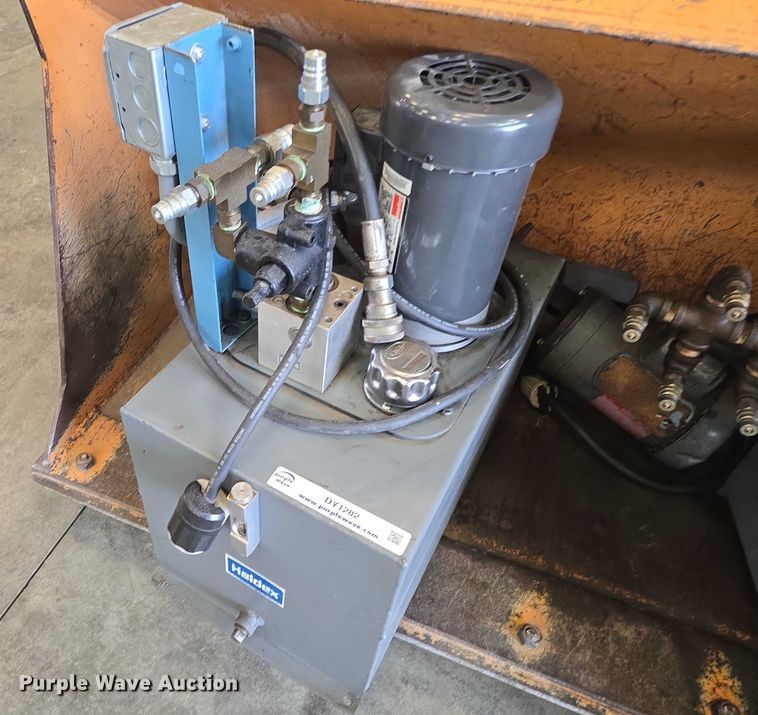 image for item DY1282 (3) Haldex hydraulic tanks