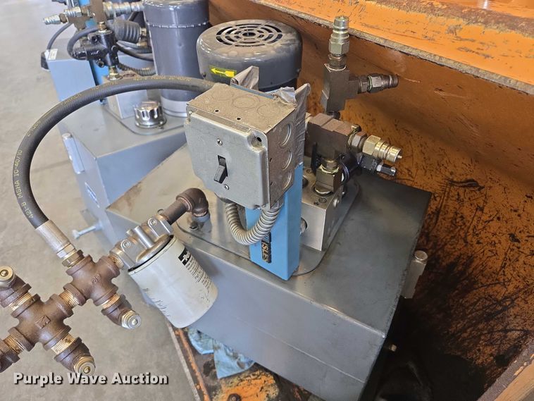 image for item DY1282 (3) Haldex hydraulic tanks