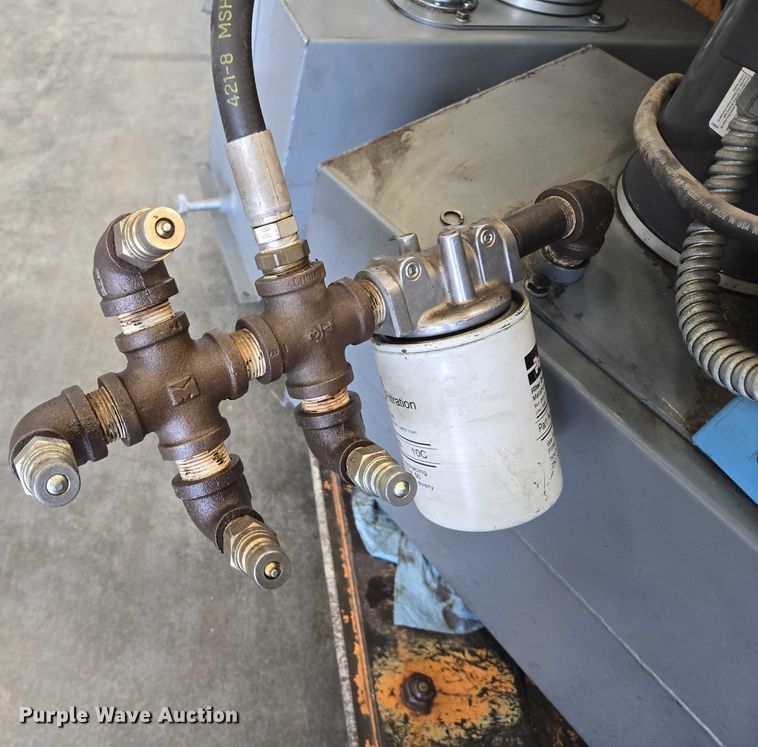 image for item DY1282 (3) Haldex hydraulic tanks