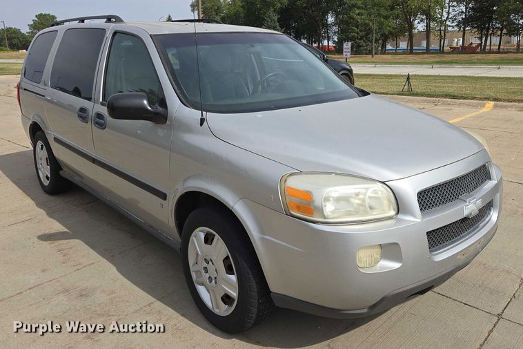 image for item DY1295 2007 Chevrolet Uplander van
