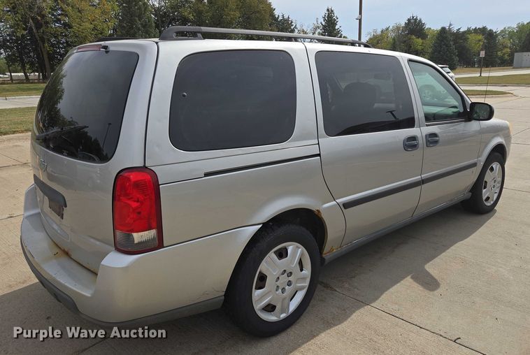image for item DY1295 2007 Chevrolet Uplander van