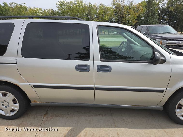 image for item DY1295 2007 Chevrolet Uplander van