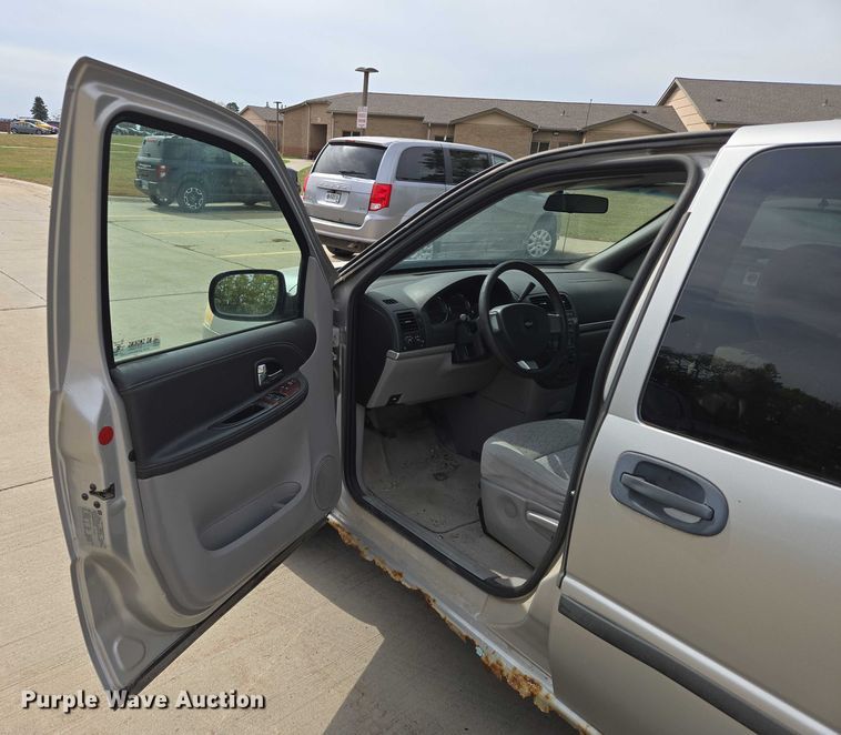 image for item DY1295 2007 Chevrolet Uplander van