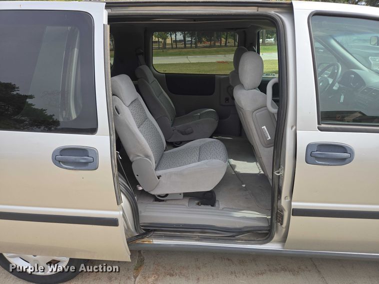 image for item DY1295 2007 Chevrolet Uplander van