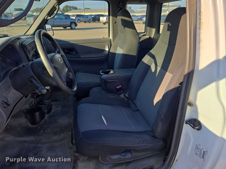 image for item DY1297 2003 Ford Ranger SuperCab pickup truck