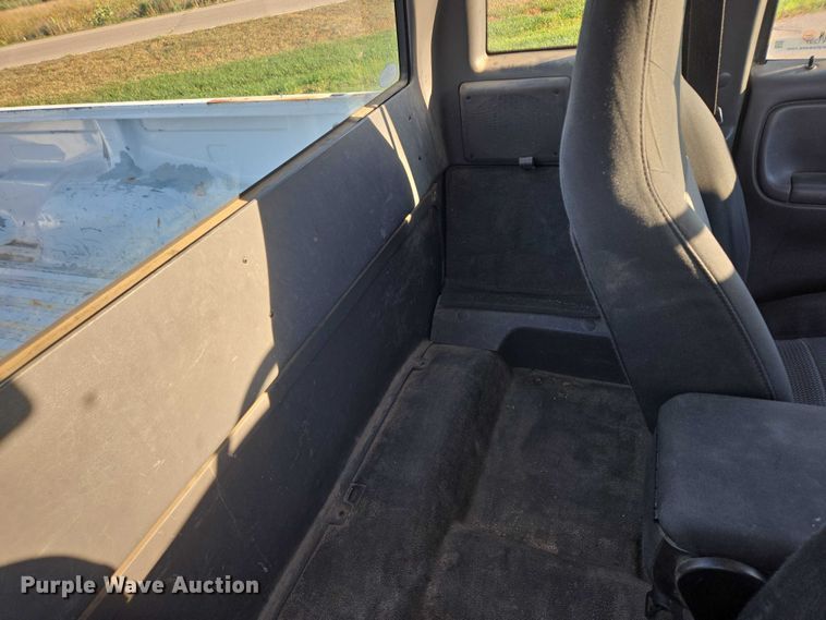 image for item DY1297 2003 Ford Ranger SuperCab pickup truck