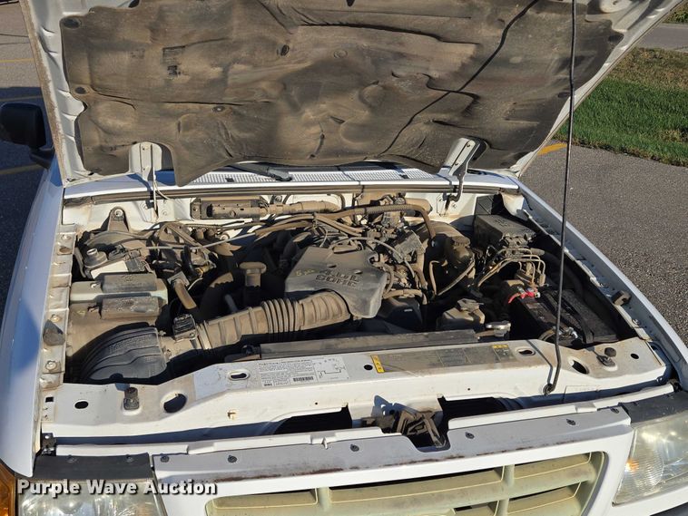 image for item DY1297 2003 Ford Ranger SuperCab pickup truck