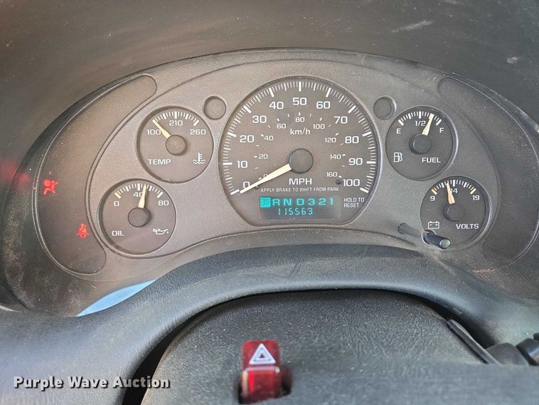 image for item DY1298 2003 Chevrolet S10 Ext. Cab pickup truck