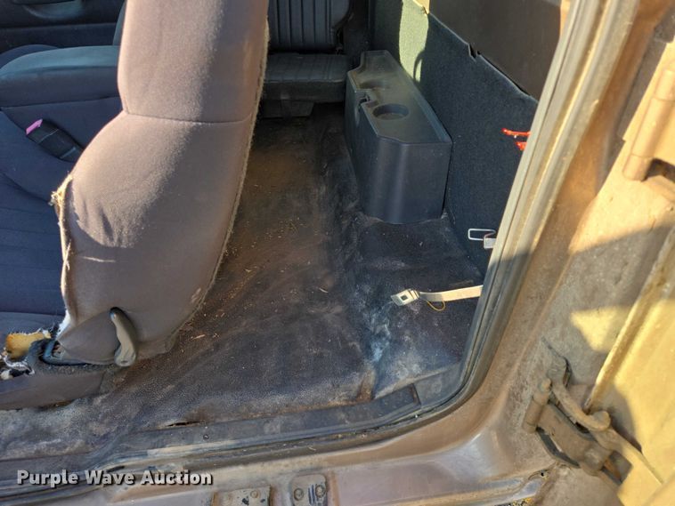 image for item DY1298 2003 Chevrolet S10 Ext. Cab pickup truck