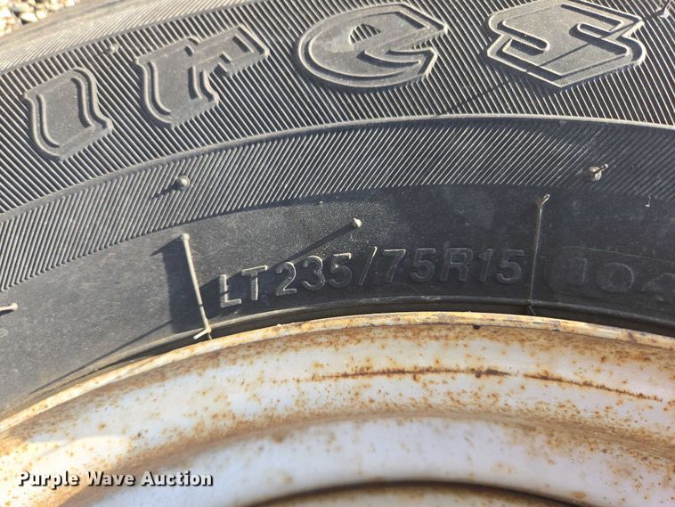 image for item DY1298 2003 Chevrolet S10 Ext. Cab pickup truck