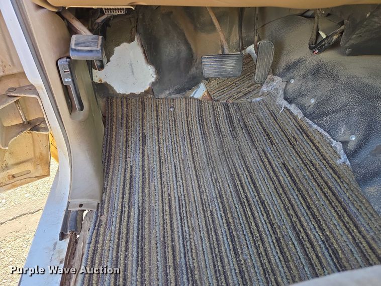 image for item DY1299 2001 Chevrolet S10 Ext. Cab pickup truck