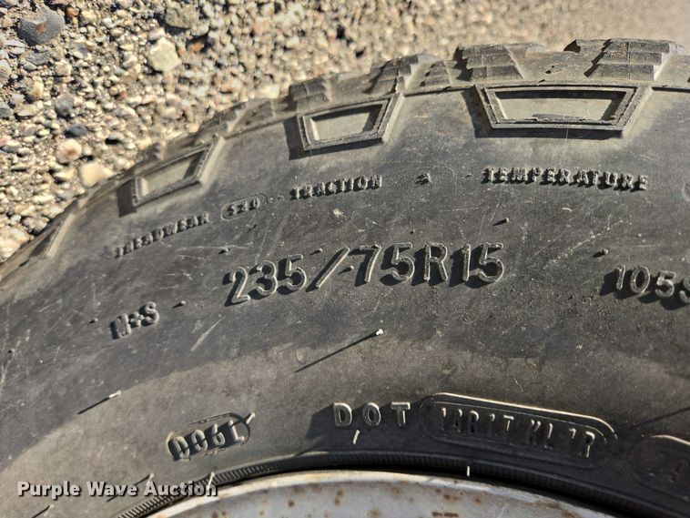 image for item DY1299 2001 Chevrolet S10 Ext. Cab pickup truck