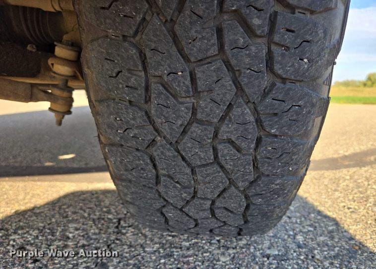 image for item DY1299 2001 Chevrolet S10 Ext. Cab pickup truck