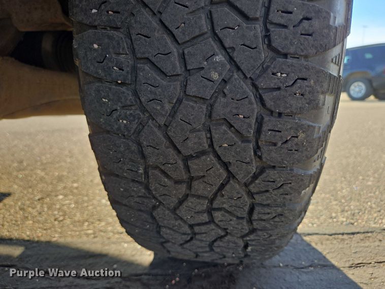 image for item DY1299 2001 Chevrolet S10 Ext. Cab pickup truck