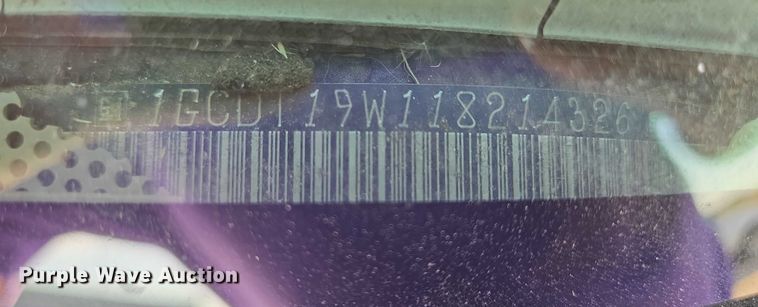 image for item DY1299 2001 Chevrolet S10 Ext. Cab pickup truck