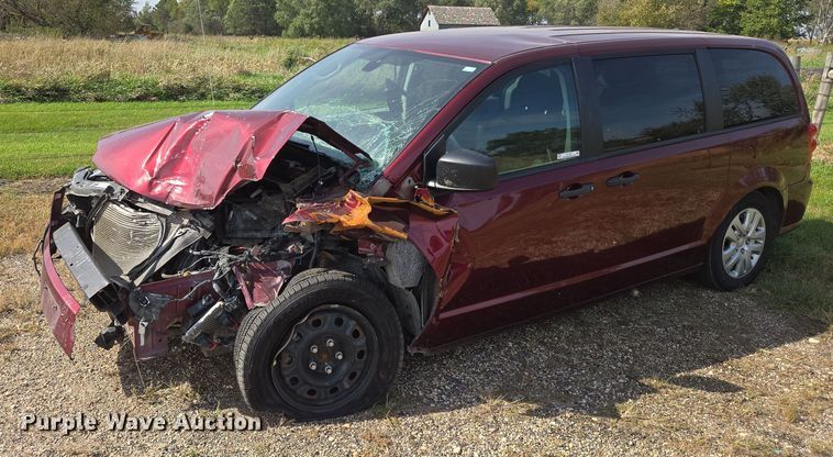 image for item DY1302 2020 Dodge Grand Caravan van