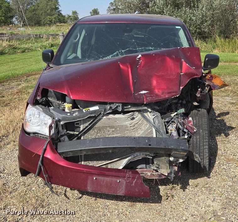 image for item DY1302 2020 Dodge Grand Caravan van