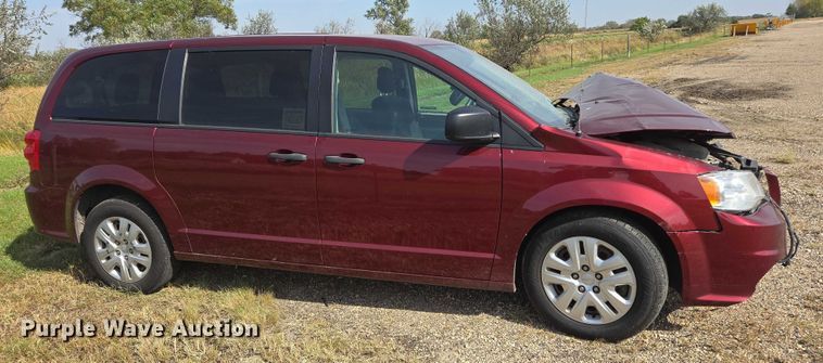 image for item DY1302 2020 Dodge Grand Caravan van