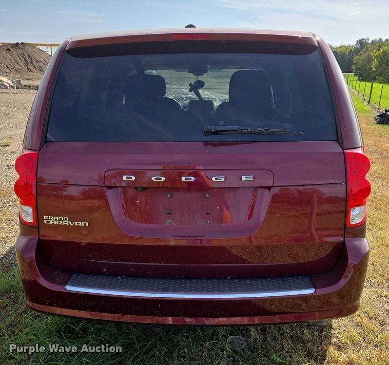 image for item DY1302 2020 Dodge Grand Caravan van