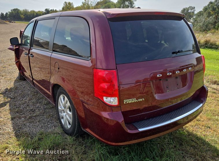 image for item DY1302 2020 Dodge Grand Caravan van