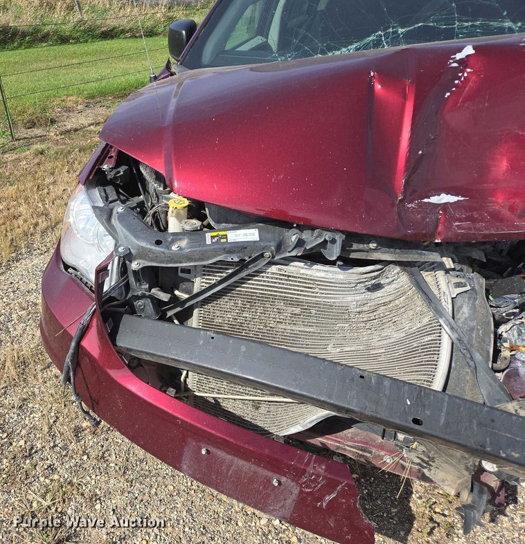 image for item DY1302 2020 Dodge Grand Caravan van