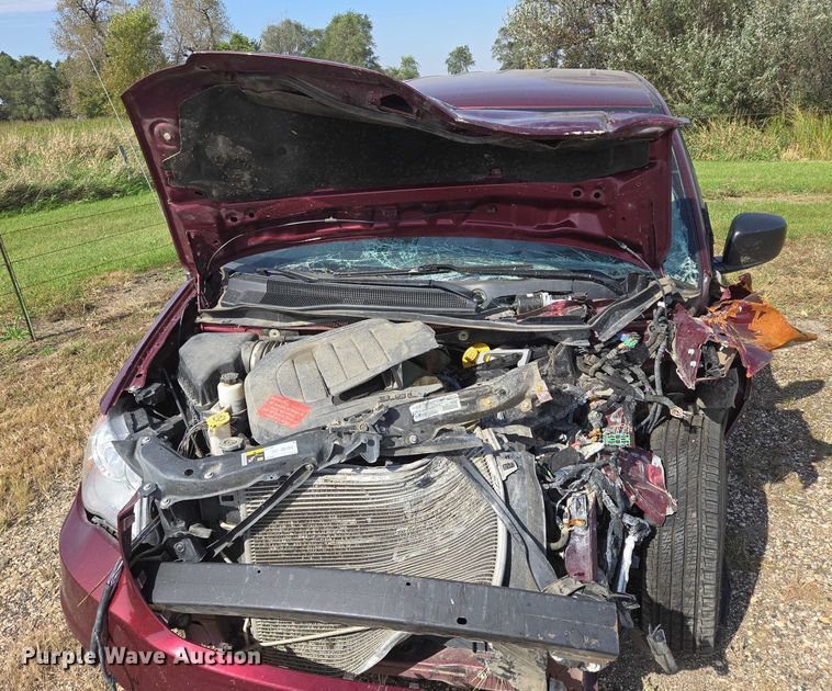 image for item DY1302 2020 Dodge Grand Caravan van