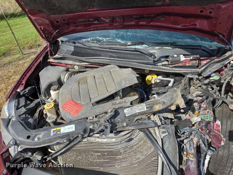 image for item DY1302 2020 Dodge Grand Caravan van