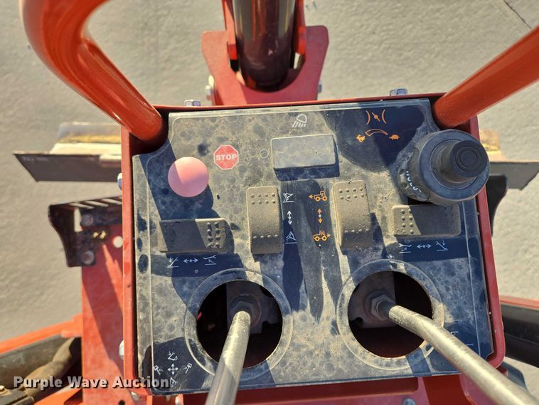 image for item DY1318 2010 Ditch Witch RT80 trencher