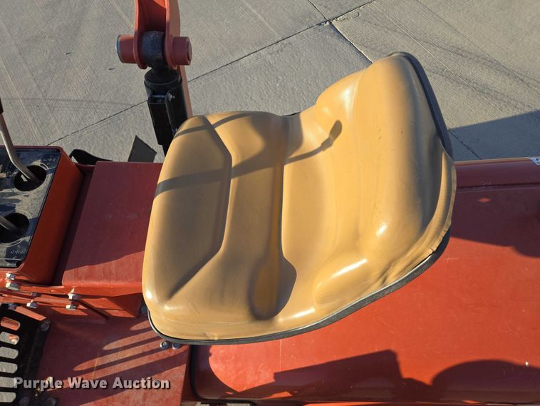 image for item DY1318 2010 Ditch Witch RT80 trencher