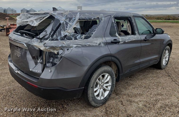 image for item DY1323 2021 Ford Explorer SUV