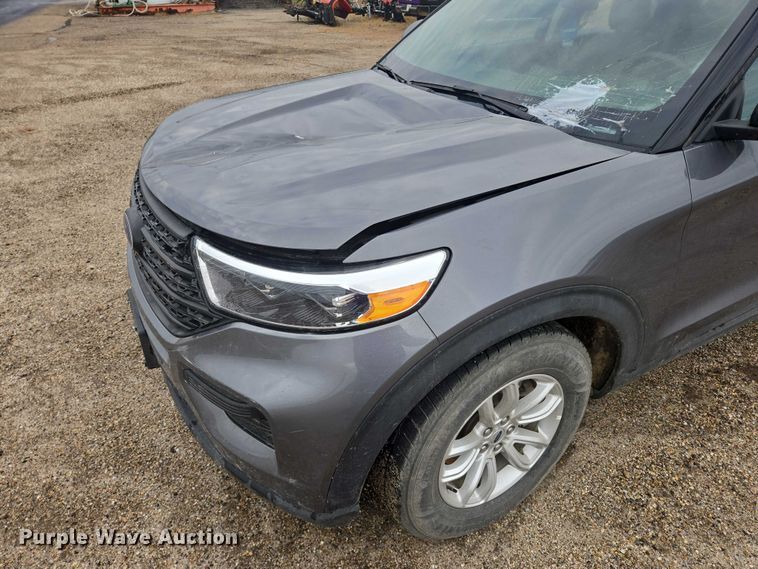 image for item DY1323 2021 Ford Explorer SUV