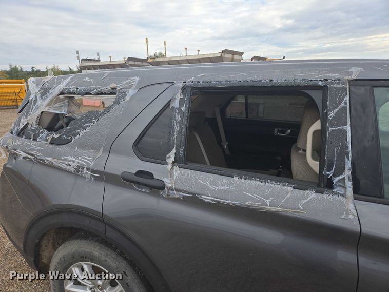 image for item DY1323 2021 Ford Explorer SUV