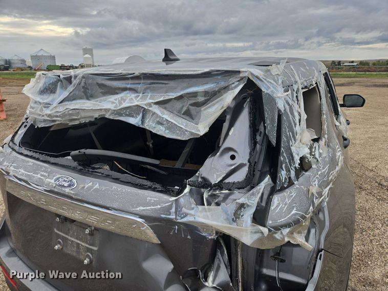 image for item DY1323 2021 Ford Explorer SUV