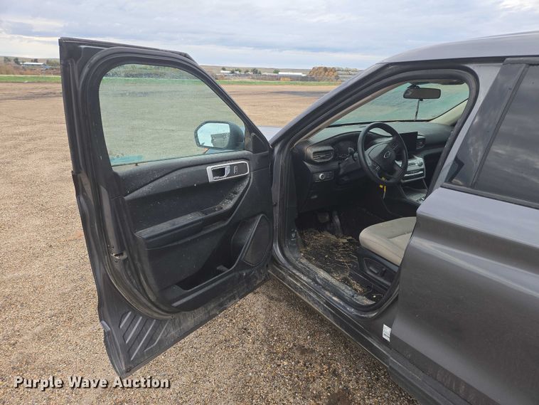 image for item DY1323 2021 Ford Explorer SUV