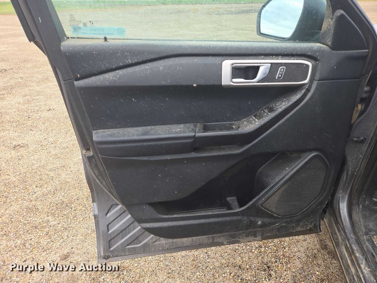 image for item DY1323 2021 Ford Explorer SUV