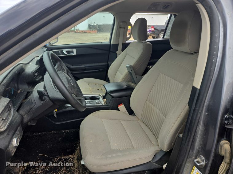 image for item DY1323 2021 Ford Explorer SUV