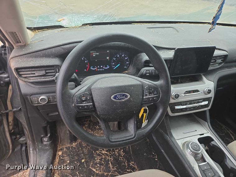 image for item DY1323 2021 Ford Explorer SUV